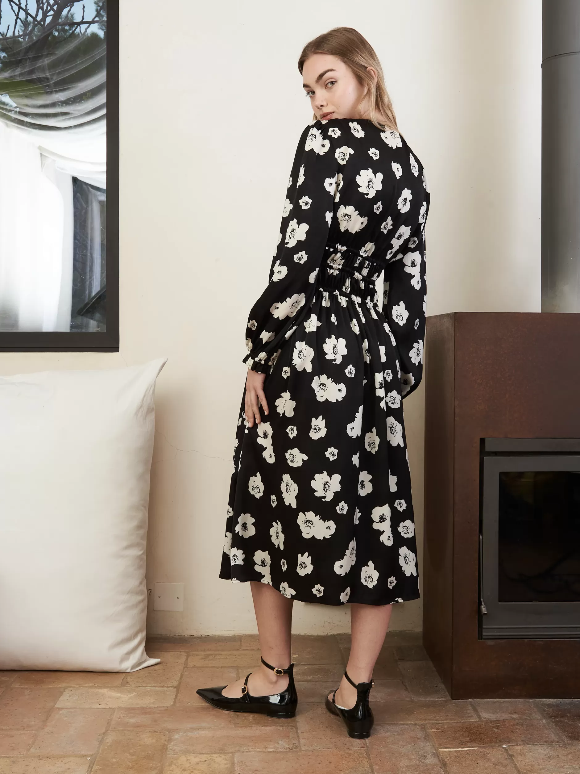 Jovonna London Dresses^CHARON DRESS